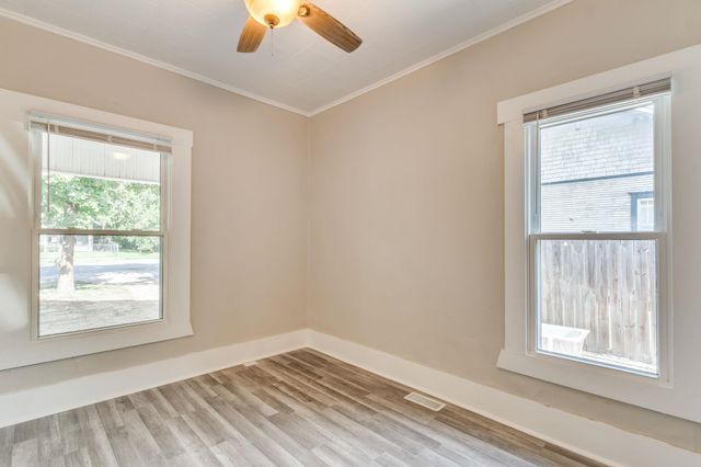 1930 S Main, Wichita, KS 67213