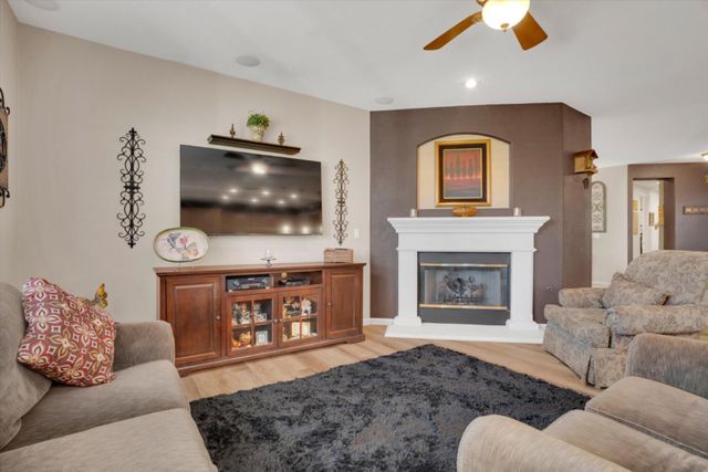 183 Haller Ct, Ripon, CA 95366