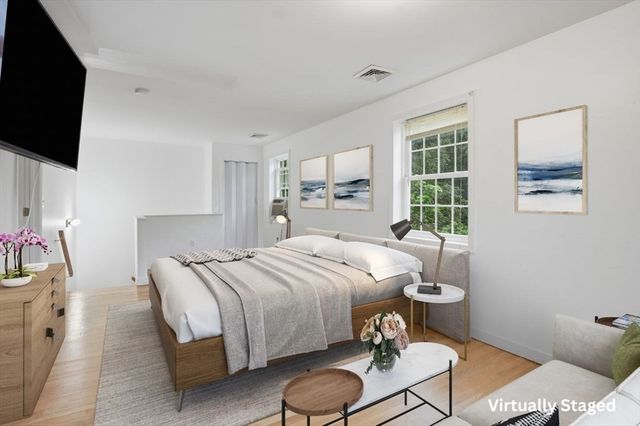 47 Pine Hill Road, Worcester, MA 01604