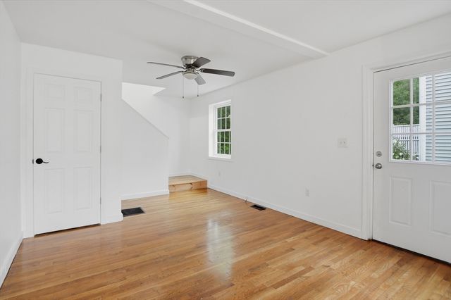 47 Pine Hill Road, Worcester, MA 01604