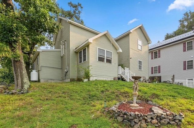 47 Pine Hill Road, Worcester, MA 01604