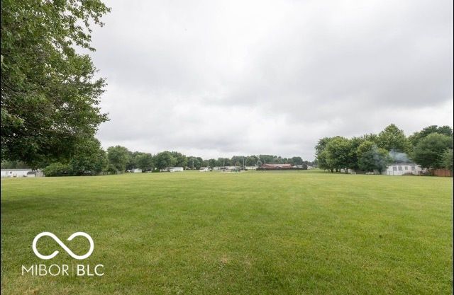 359 Gentlemen Place, Cloverdale, IN 46120
