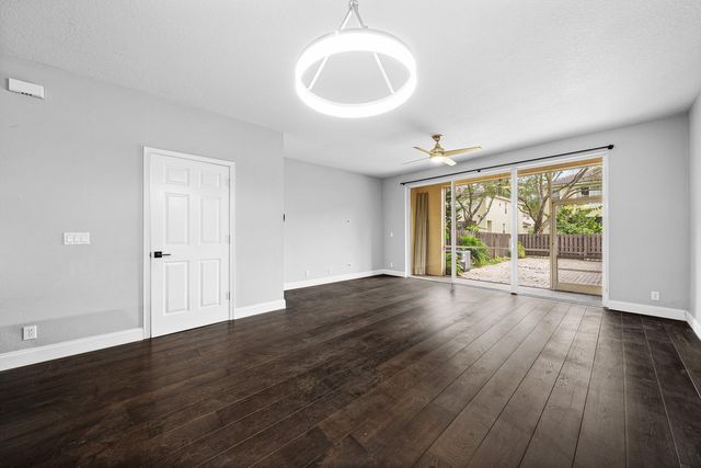 9663 Lago Drive, Boynton Beach, FL 33472