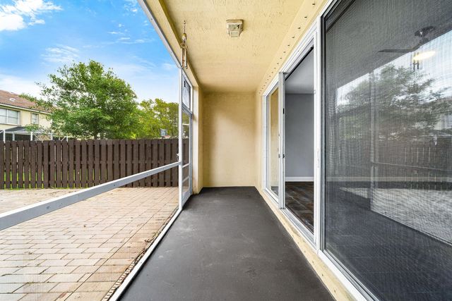 9663 Lago Drive, Boynton Beach, FL 33472