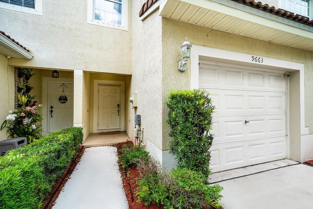 9663 Lago Drive, Boynton Beach, FL 33472