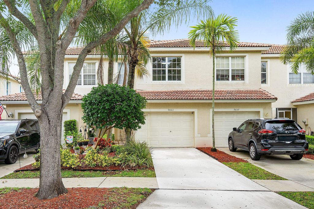 9663 Lago Drive, Boynton Beach, FL 33472