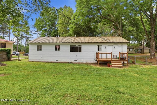 1946 Carolyn Lane, Pearl, MS 39208