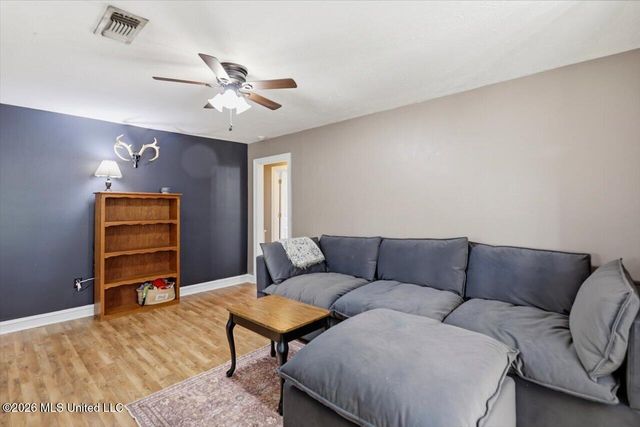 1946 Carolyn Lane, Pearl, MS 39208