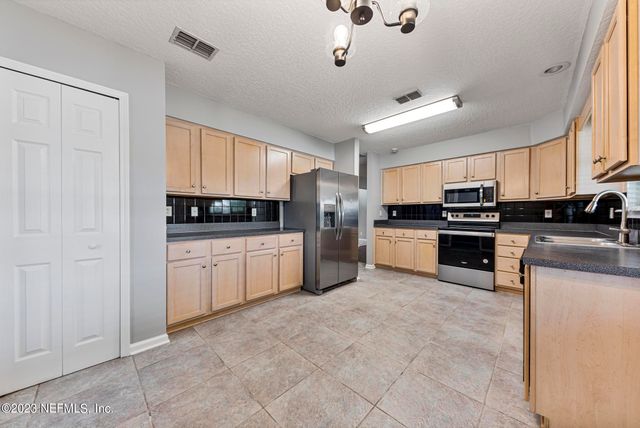 13021 CHETS CREEK Drive S, Jacksonville, FL 32224
