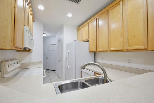 10412 KIPLINGER LANE 236, Orlando, FL 32829
