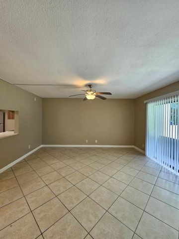 2050 N Congress Avenue 108, West Palm Beach, FL 33401