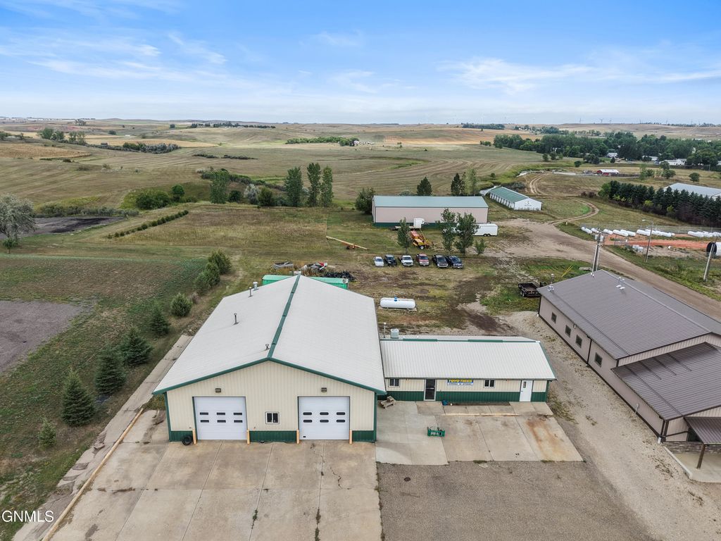 604 Industrial Drive W, Center, ND 58530 photo 3