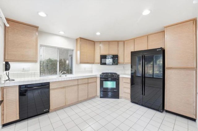 63 Encantado Canyon, Rancho Santa Margarita, CA 92688