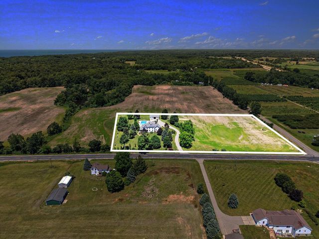7019 109th Avenue, Casco Twp, MI 49090