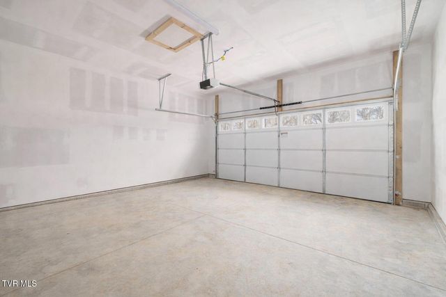 3253 Avoca Road, Bristol, TN 37620