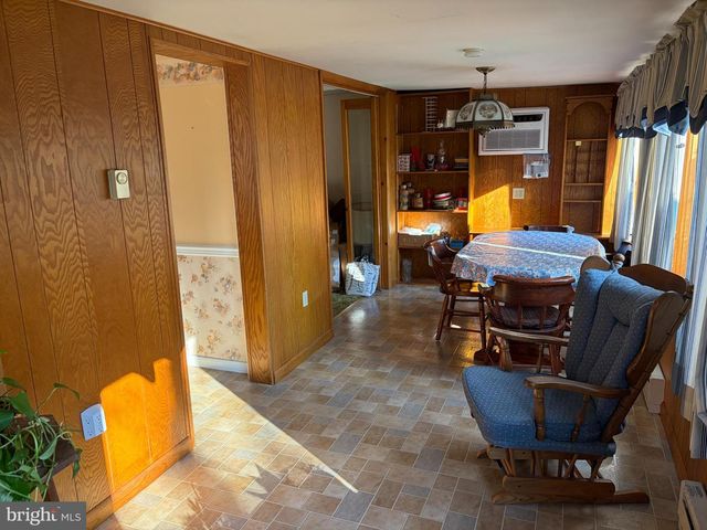 245 S READING RD, Ephrata, PA 17522