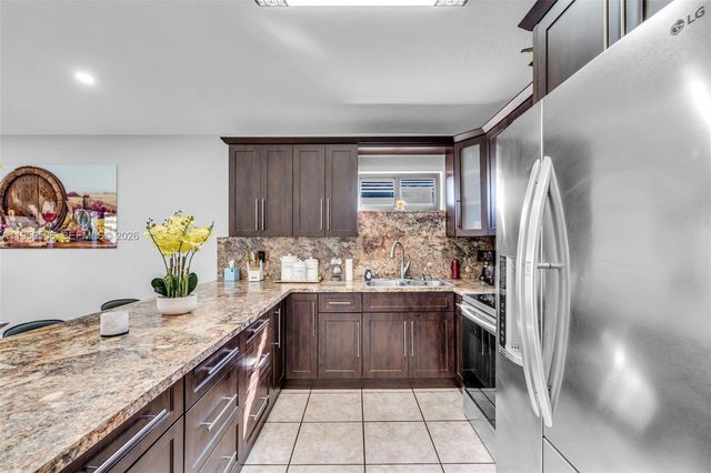 7579 W 31st Ave, Hialeah, FL 33018