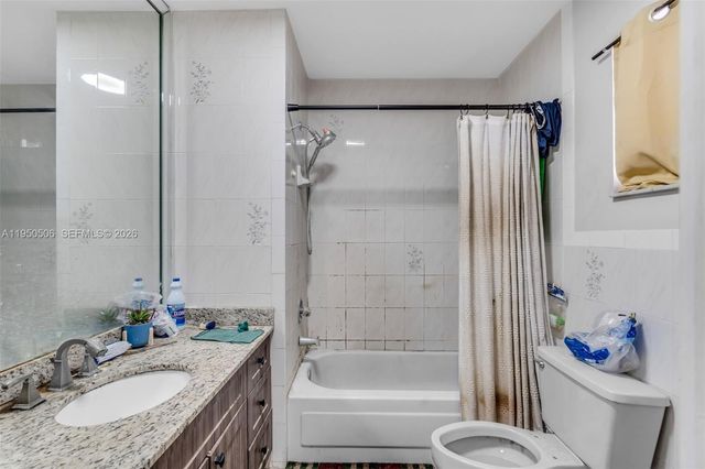 7579 W 31st Ave, Hialeah, FL 33018