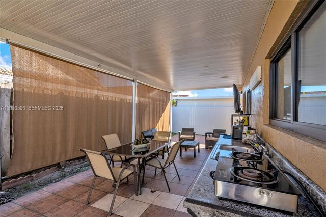 7579 W 31st Ave, Hialeah, FL 33018