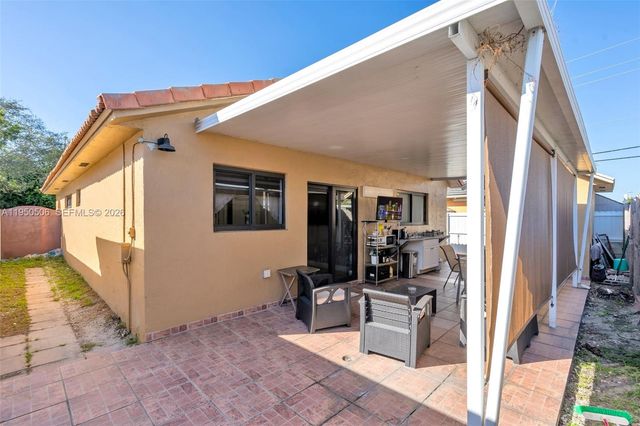 7579 W 31st Ave, Hialeah, FL 33018