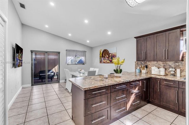 7579 W 31st Ave, Hialeah, FL 33018