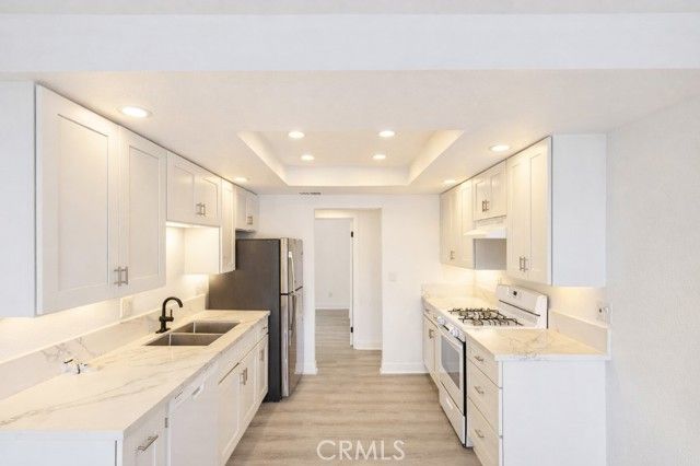 16951 Hoskins 1, Huntington Beach, CA 92649