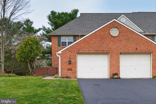 213 PINE BRIDGE LN, Lancaster, PA 17603