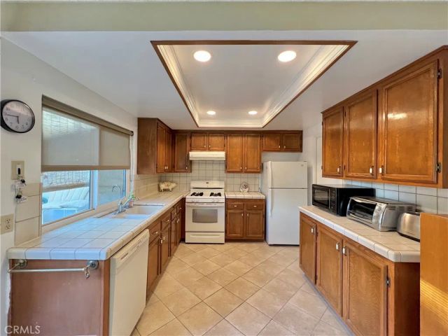 1231 S Golden West 11, Arcadia, CA 91007