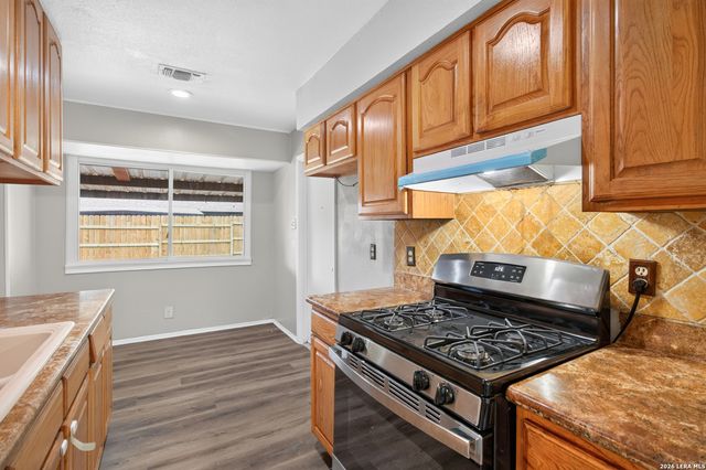 8810 Slumber Lane, Converse, TX 78109