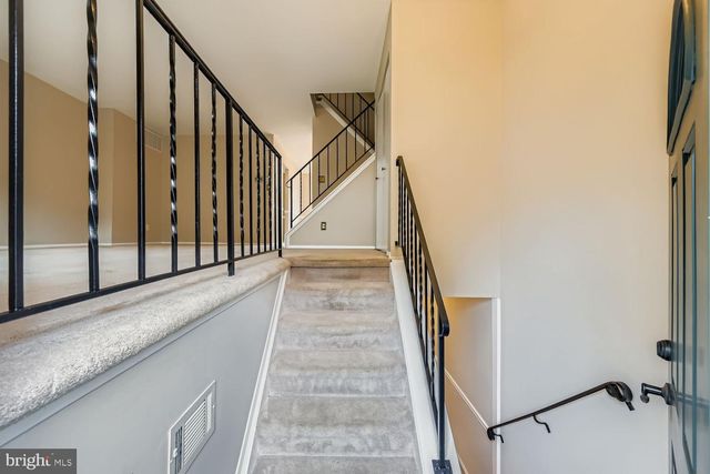 11 GRAND VALLEY CT, Cockeysville, MD 21030