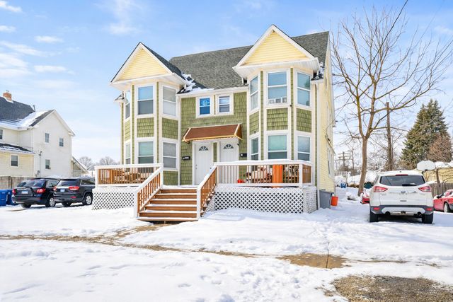 10-12 N Park Avenue, Waukegan, IL 60085