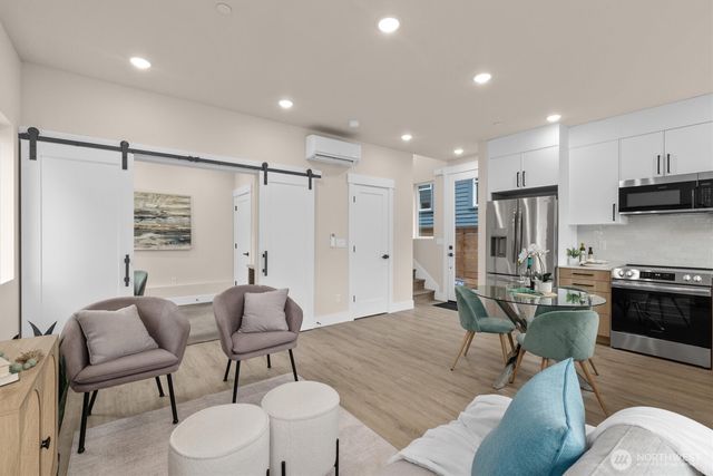 1409 Martin Luther King Jr Way, Seattle, WA 98122