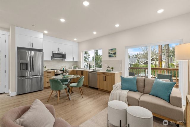 1409 Martin Luther King Jr Way, Seattle, WA 98122