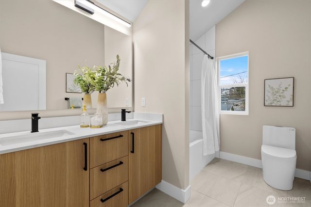 1409 Martin Luther King Jr Way, Seattle, WA 98122