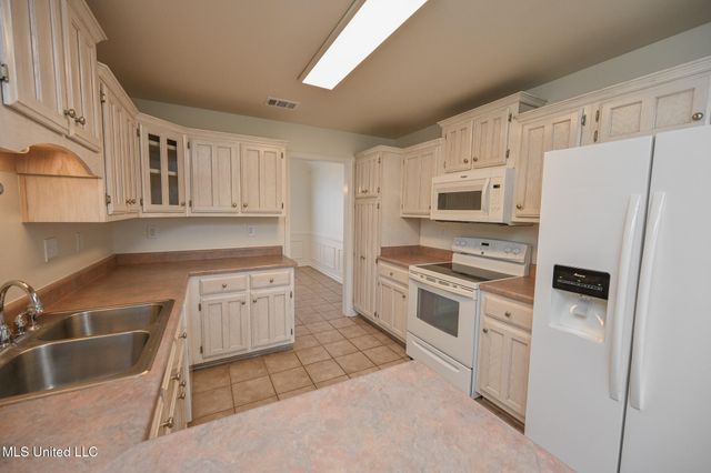 1123 Tara Drive, Hernando, MS 38632