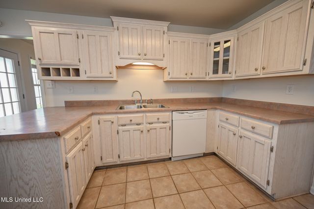 1123 Tara Drive, Hernando, MS 38632