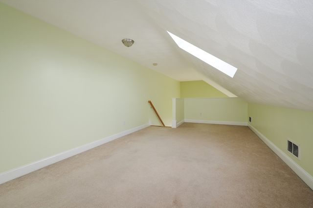 117 Manchester St B, Lowell, MA 01852