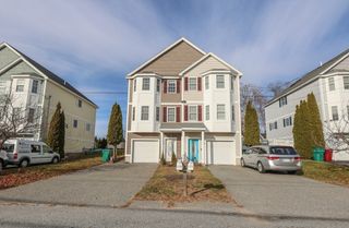 117 Manchester St B, Lowell, MA 01852