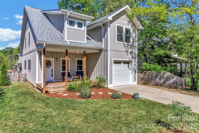 116 Craggy Street, Black Mountain, NC 28711