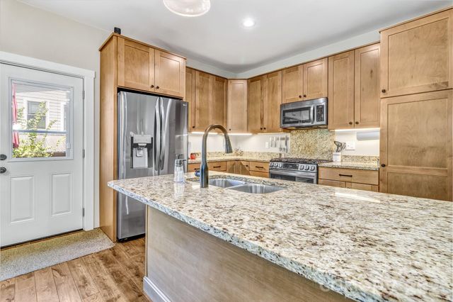 116 Craggy Street, Black Mountain, NC 28711