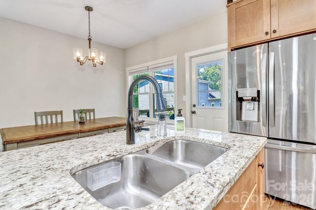 116 Craggy Street, Black Mountain, NC 28711