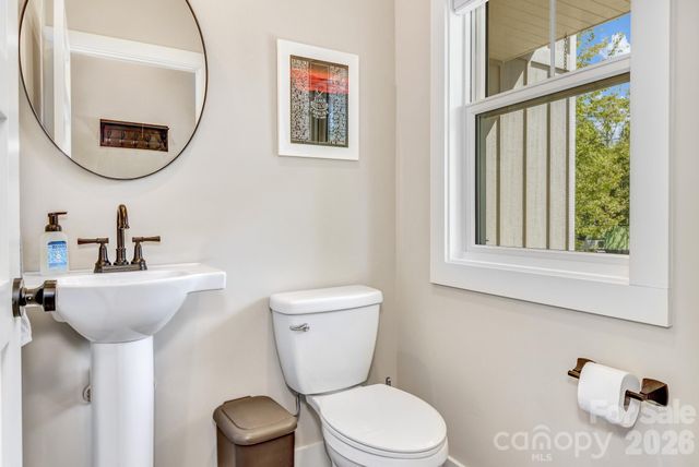 116 Craggy Street, Black Mountain, NC 28711