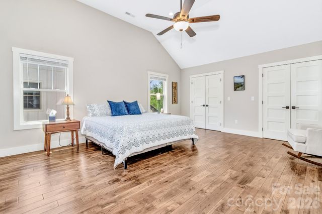 116 Craggy Street, Black Mountain, NC 28711