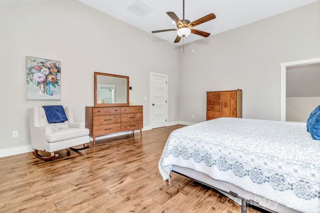116 Craggy Street, Black Mountain, NC 28711
