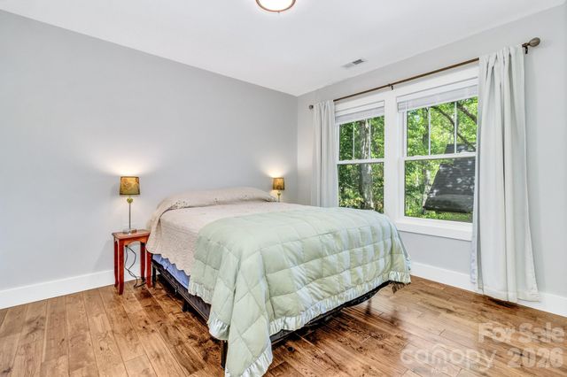 116 Craggy Street, Black Mountain, NC 28711