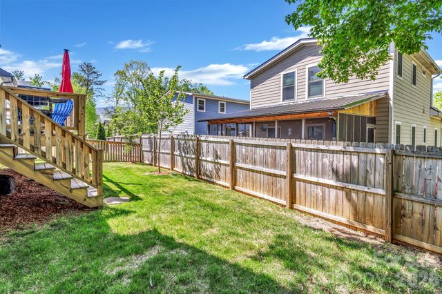 116 Craggy Street, Black Mountain, NC 28711