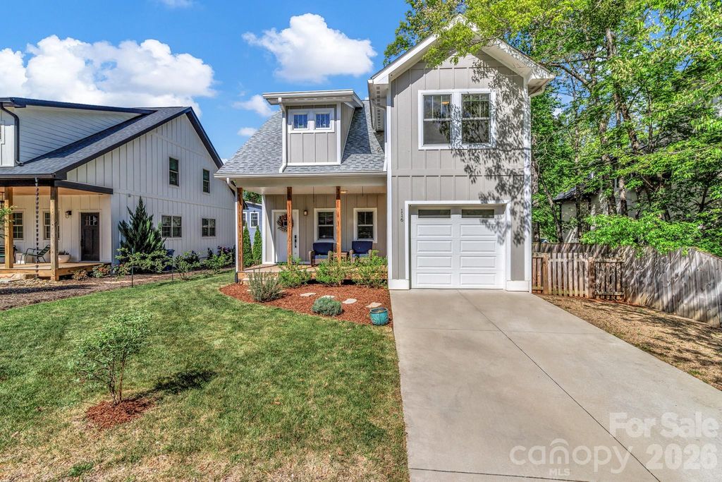 116 Craggy Street, Black Mountain, NC 28711