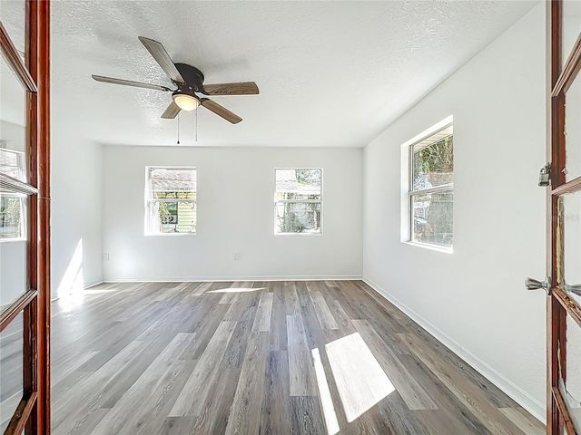 301 E ATWATER AVENUE, Eustis, FL 32726