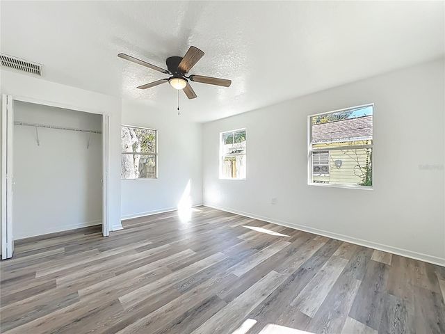 301 E ATWATER AVENUE, Eustis, FL 32726