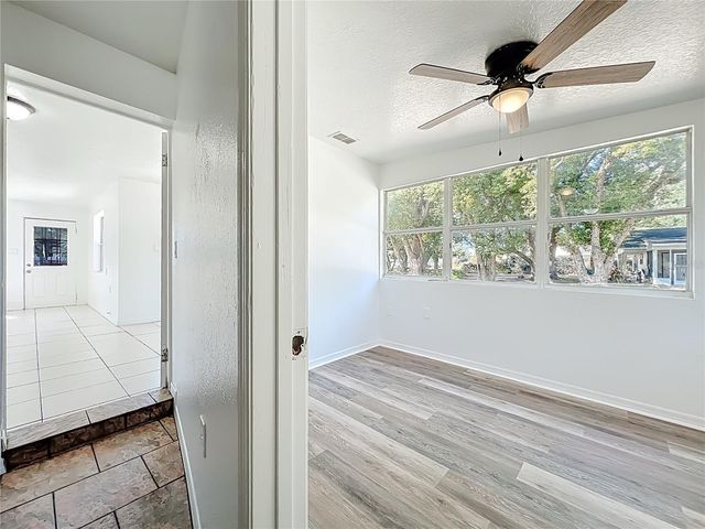 301 E ATWATER AVENUE, Eustis, FL 32726